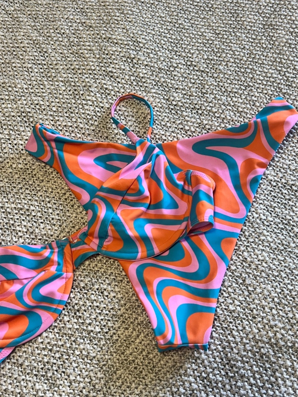 Bikini Set - Picture 3 of 5